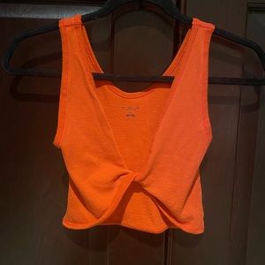 urban outfitters crop top